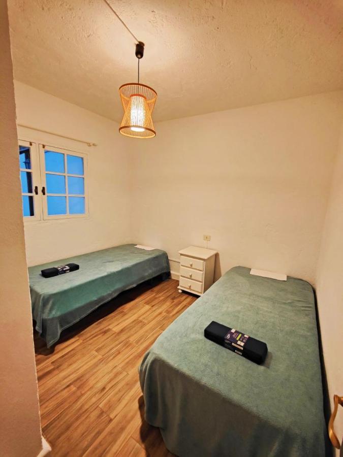 Casa Uwe, El Remo Apartment Puerto De Naos Luaran gambar